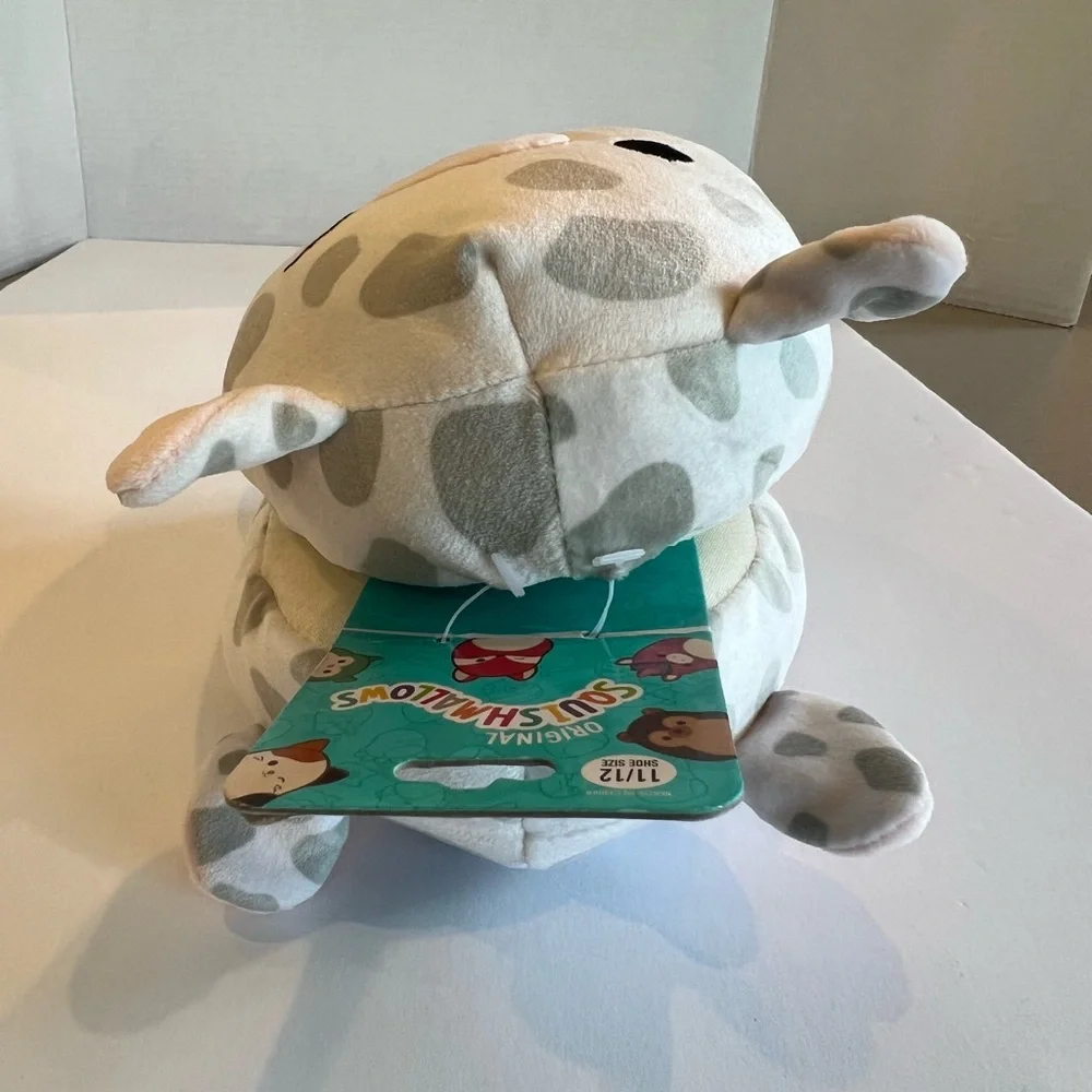 Kids Squishmallows Rosie Pig Tag Size 11/12 Slippers